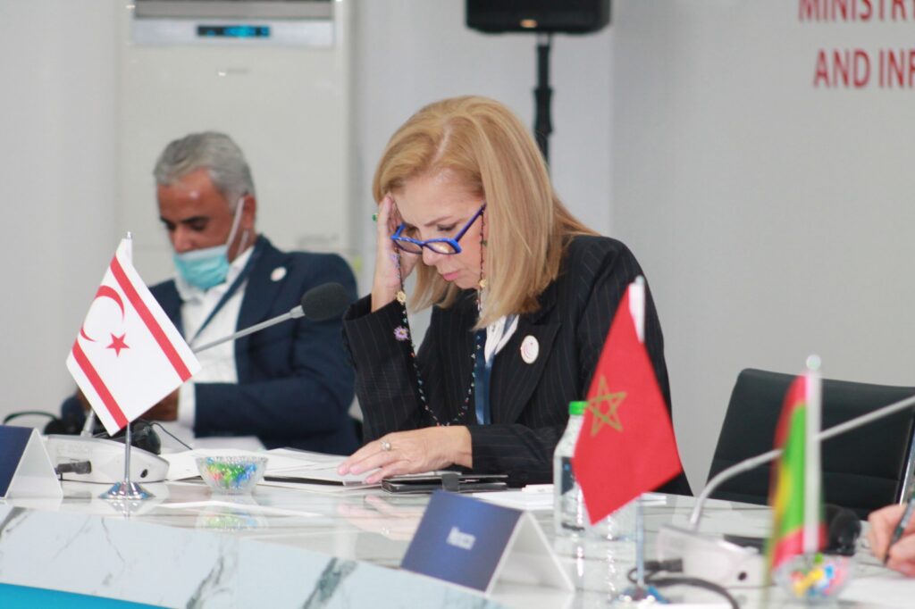 Canaltay, İstanbul’da katıldığı Uluslararası toplantıda işbi̇rli̇ği̇ çağrısı yaptı