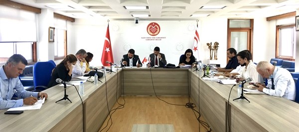 Kayma oy görüşmeleri bir sonraki toplantıya kaldı