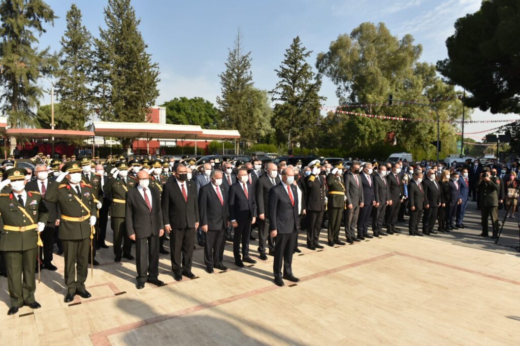 Lefkoşa Atatürk Anıtı’nda tören düzenlendi