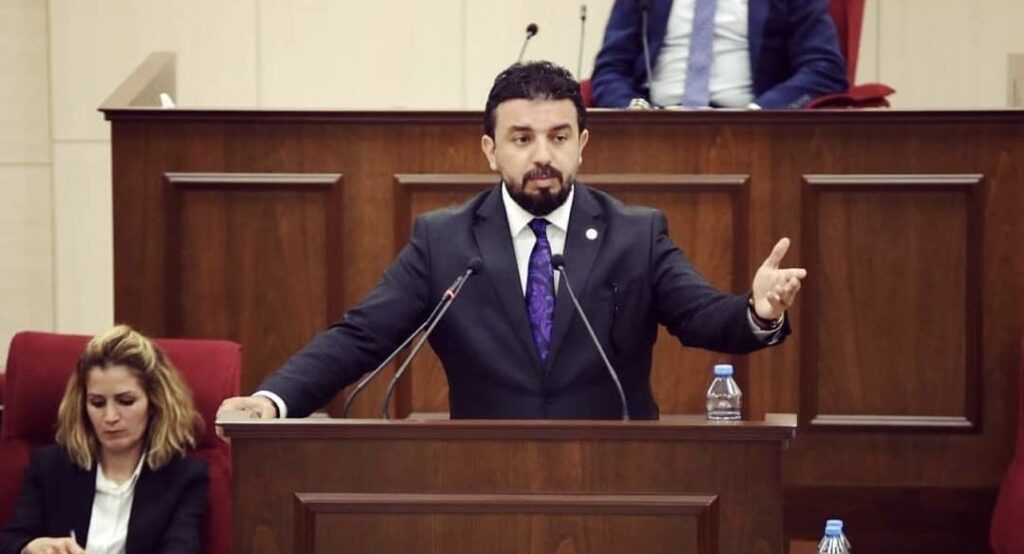 Zaroğlu: “Euro’ya değil, TL’ye geçelim”