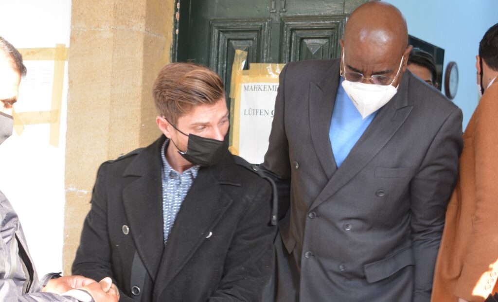 Sahte PCR testi ile çıkış yapmak istediler