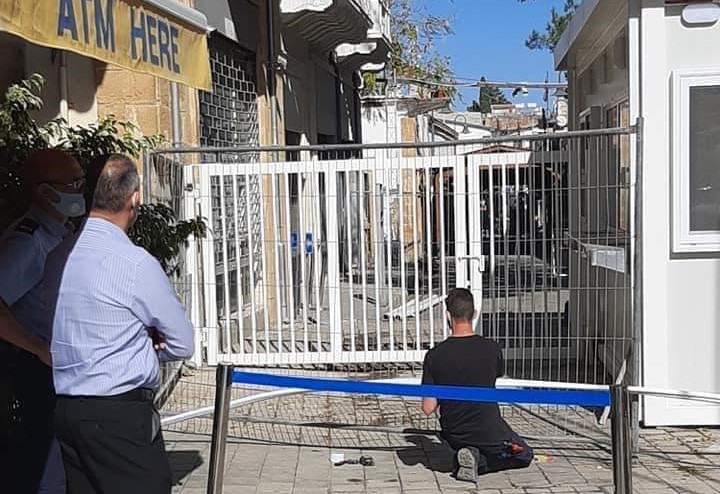 Lokmacı Barikatı’na ‘Demir Kapı’!