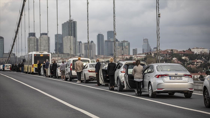 Türkiye’de saat 9’u 5 geçe hayat 1 dakika durdu