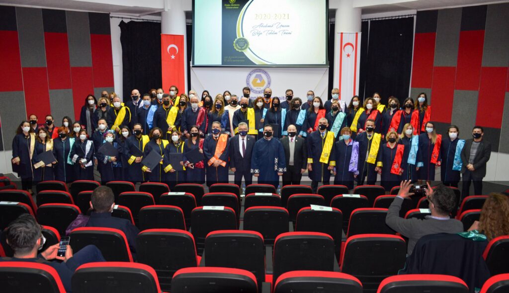 DAÜ’de ‘Akademik Unvan Belge Takdim Töreni’