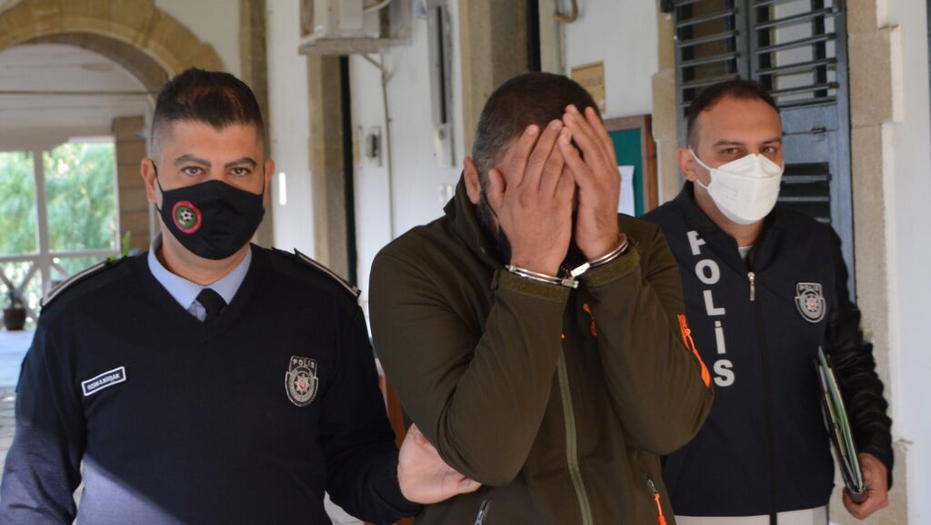 ‘Sapık Fotocu’ tutuksuz yargılanacak