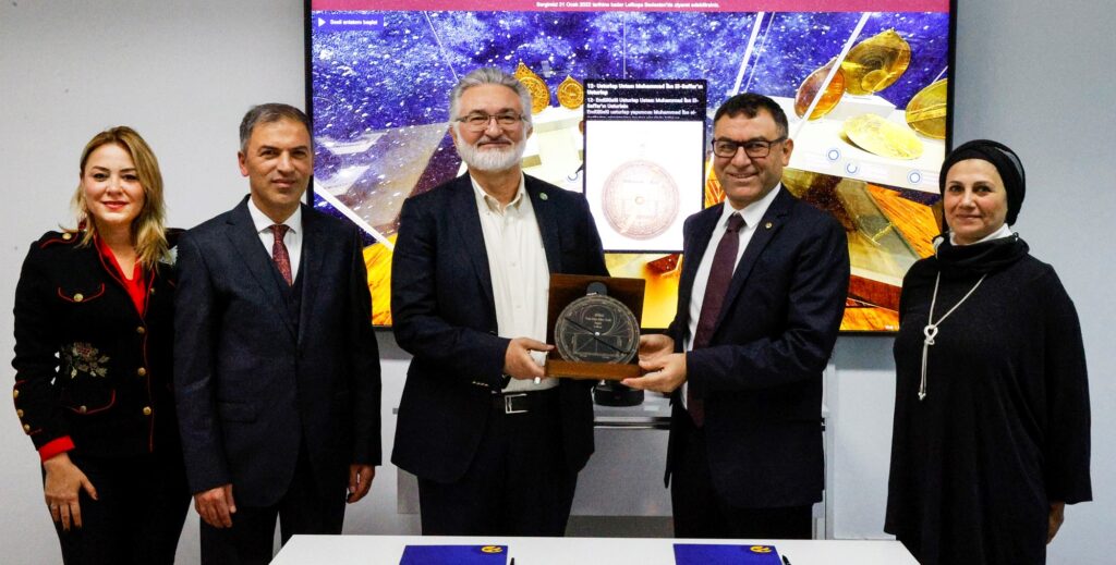 100 Objede Türk İslam Bilim Tarihi Sergisi dijital ortamda