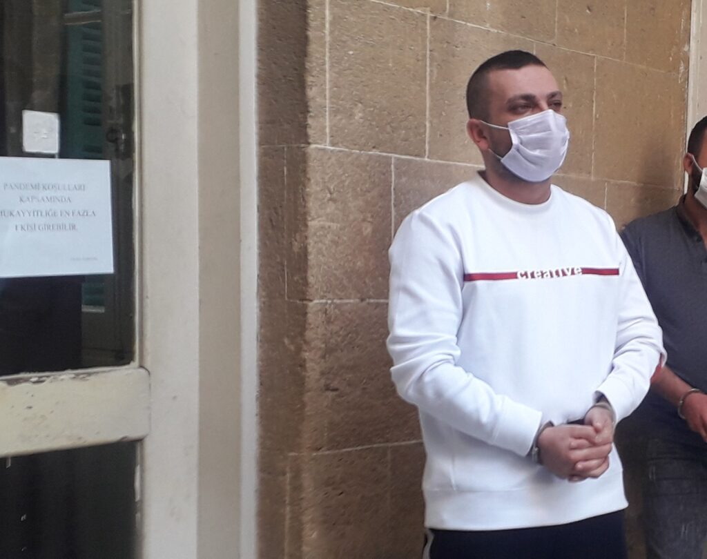 Bıçaklı takip Polis Müdürlüğü’nde son buldu!