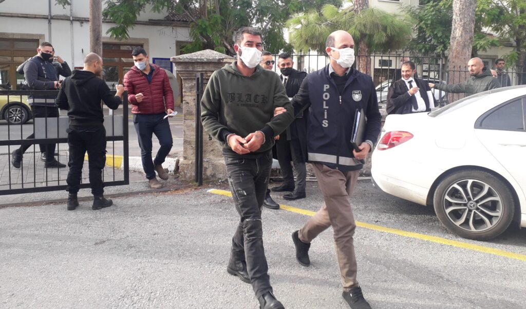 Masaj salonunda tecavüz zanlısına 1 ay hapis cezası