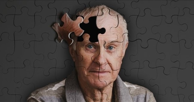 “Alzheimer’dan korunmak için zihinsel aktiviteleri artırın”