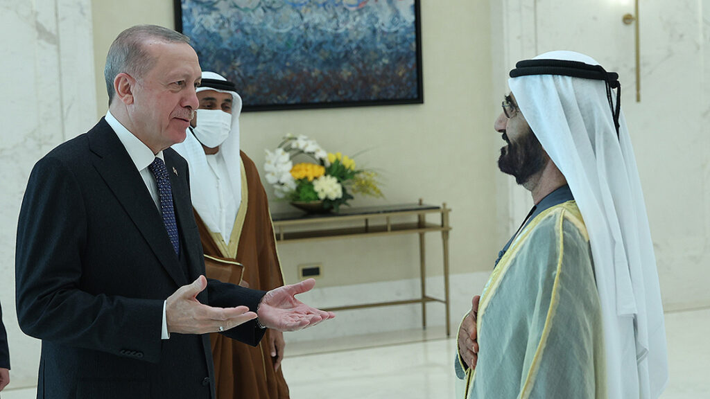 Erdoğan, Dubai Emiri Al Maktum ile bir araya geldi