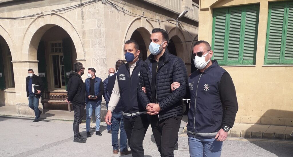 Başkasına ait kripto parayı başka hesaplara aktardı!