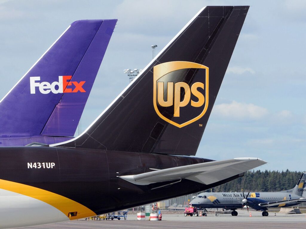 FedEx ve UPS, Rusya sevkiyatlarını askıya aldı
