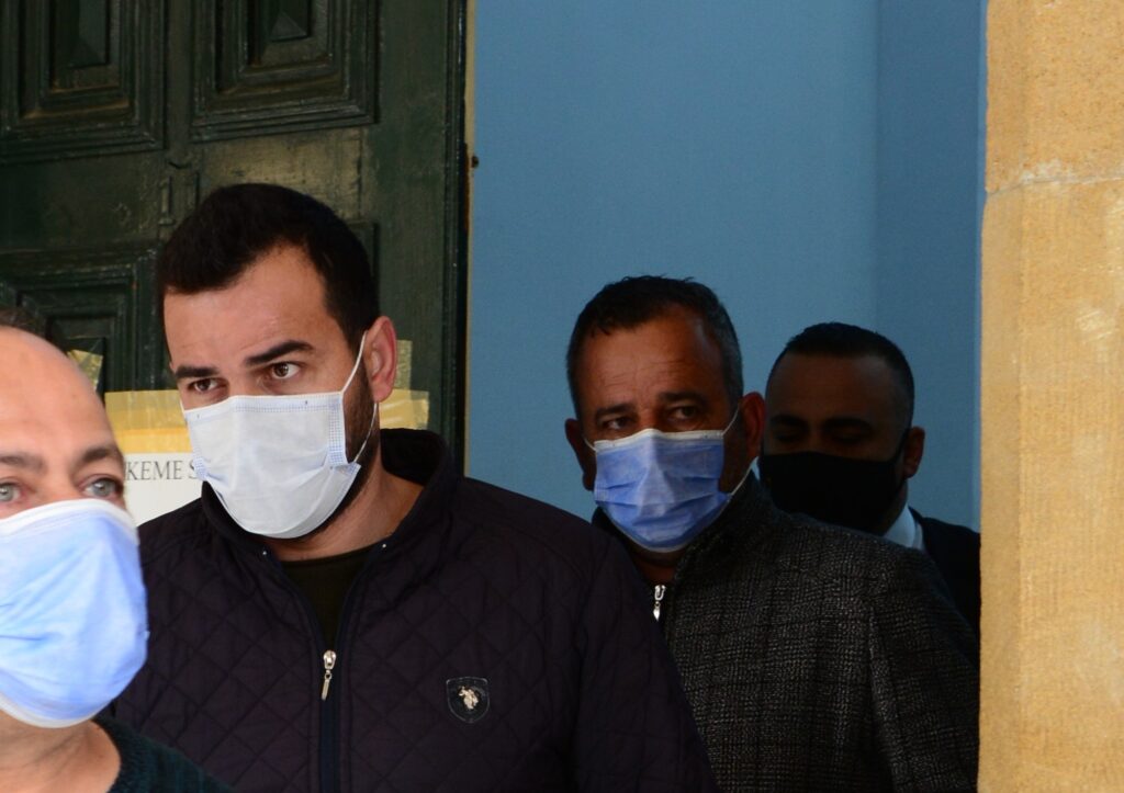 Kaçak tütüne 2 gün tutukluluk