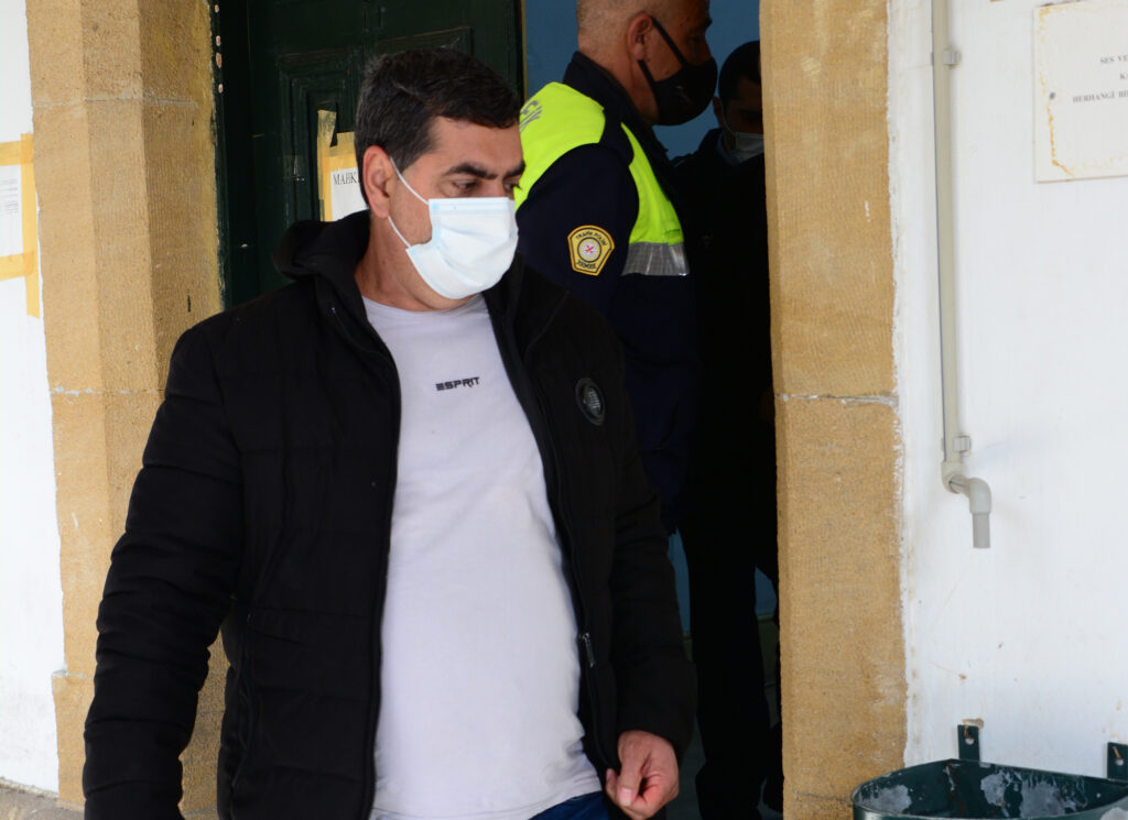 Sahte PCR ile çıkış yaparken yakalandı