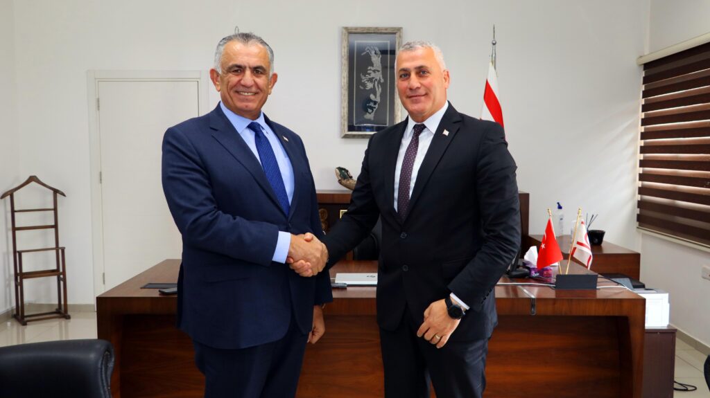 Olgun Amcaoğlu, Milli Eğitim Bakanlığı görevini Nazım Çavuşoğlu’na devretti