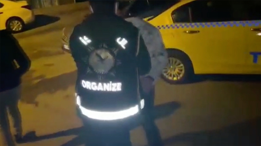 İstanbul merkezli 5 ilde FETÖ operasyonunda 21 zanlı yakalandı