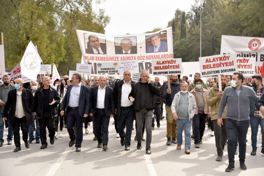 “Anayasa’yı deldirtmeyiz, kaosa izin vermeyiz”