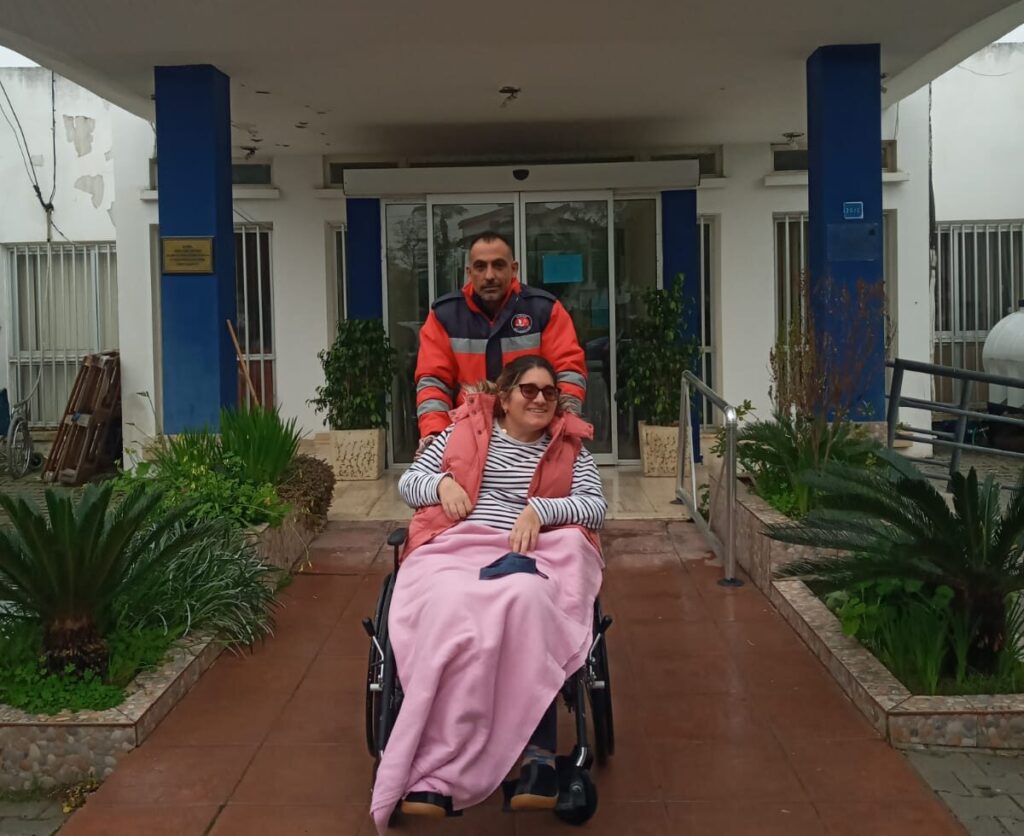 Girne Belediyesi’nden engelli nakil hizmeti