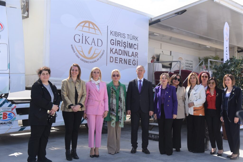 “Kadın girişimciler hem aile hem de ülke ekonomisine katkıda bulunuyor”