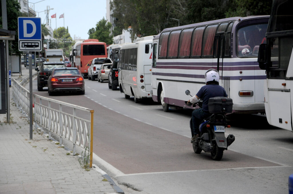 Toplu taşımacılık yarın duruyor!
