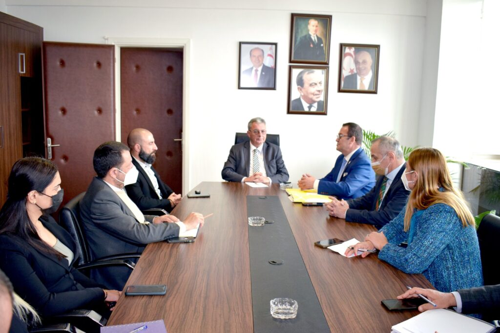 Evren: “Hep birlikte ayağa kalkacağız”