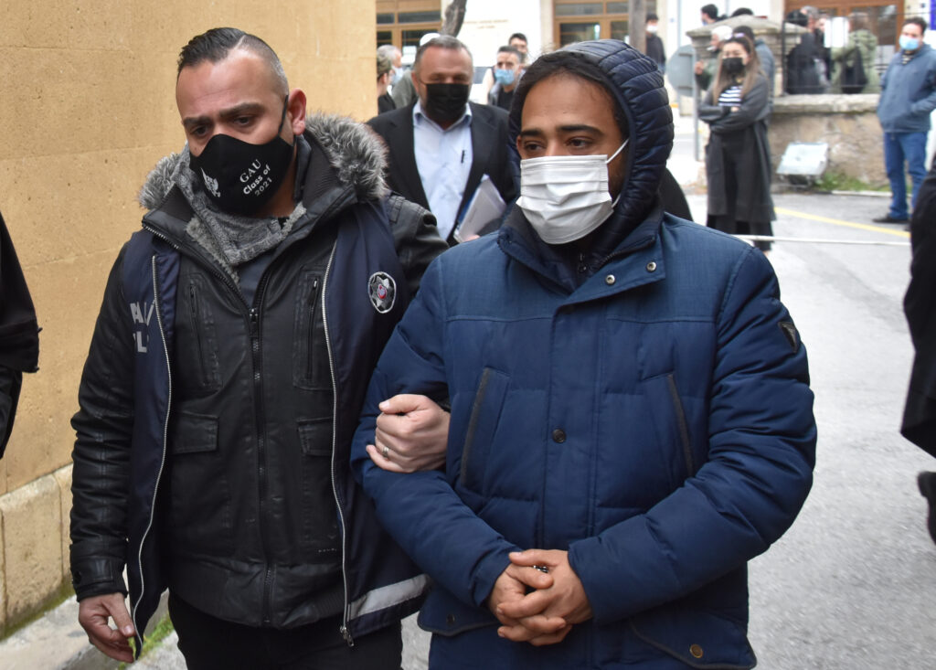 Kumar sitesine sahte abonelik sözleşmeleri hazırladı