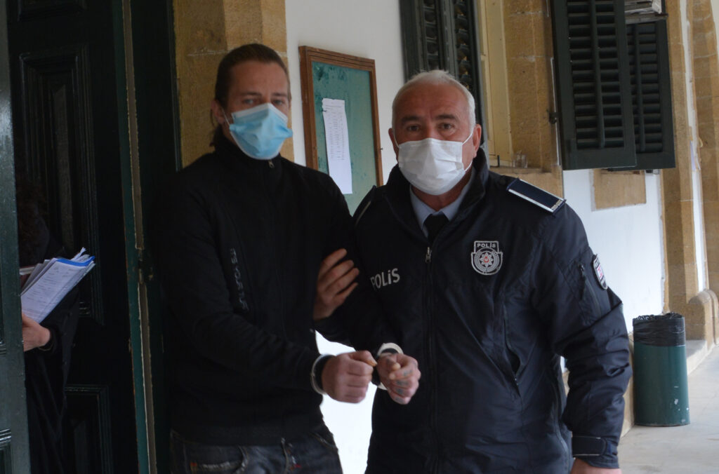 Güney’den getirdiği hintkeneviri 18 aya maloldu