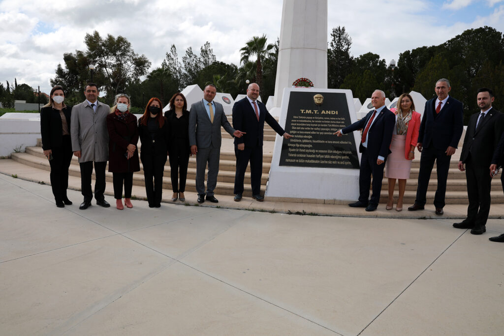 “Bizim de bağımsızlık karakterimiz KKTC’ye sahip çıkmaktır”