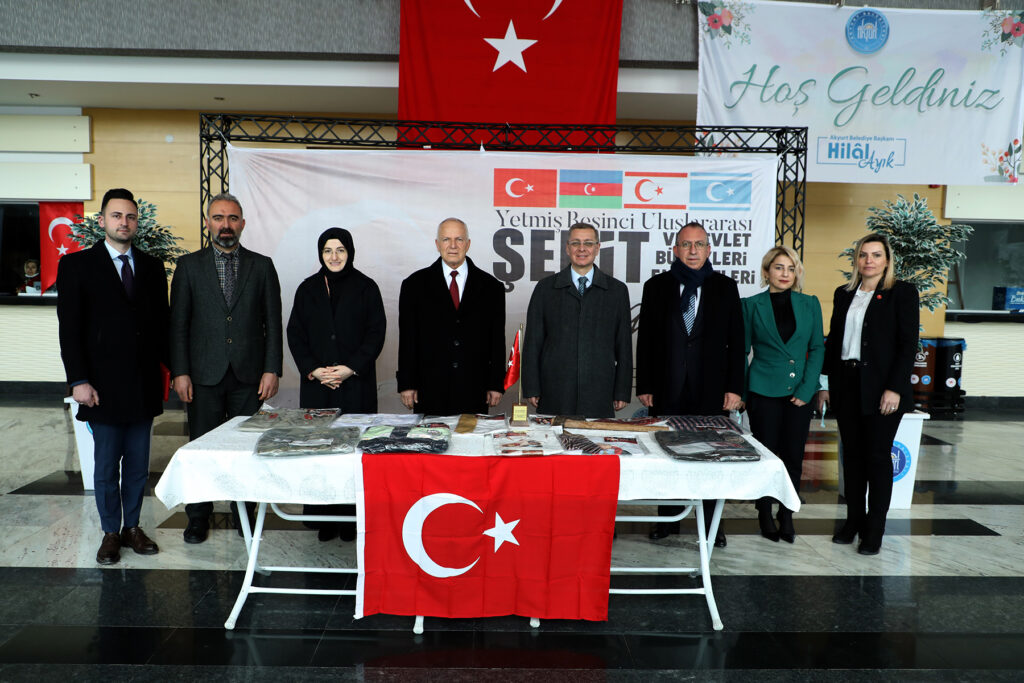 “Emanet aldığımız devletimizi, hürriyetimizi bizden sonraki nesillere devretmek bir borçtur”