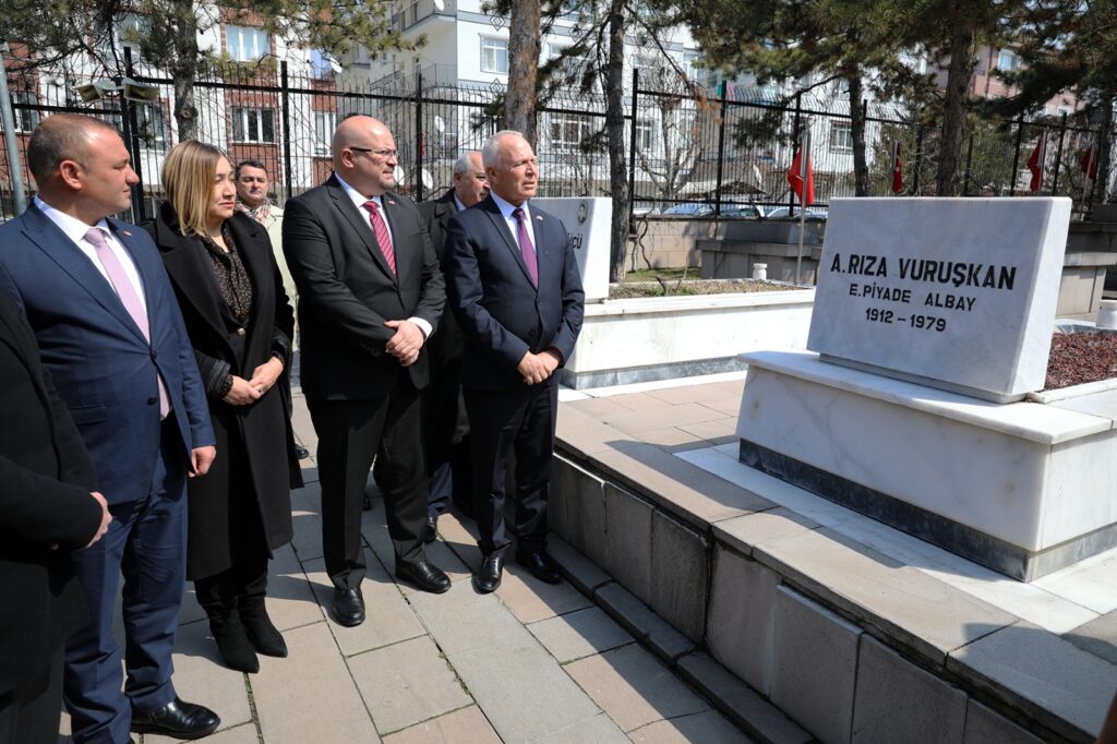 “Siz TMT’yi kurmamış, direnişi başlatmamış olsaydınız, Kıbrıs Türk halkı bugünlere gelemezdi”