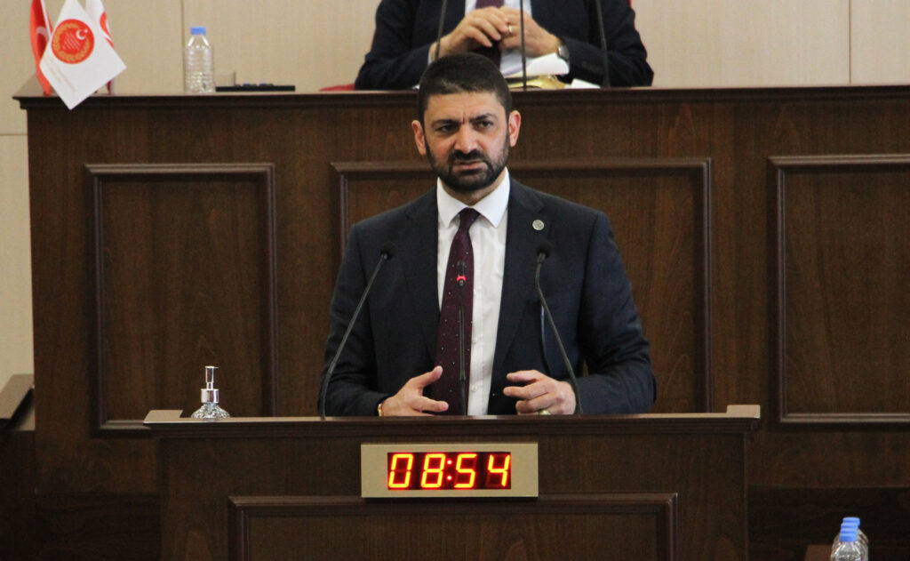 “Kamu borç yükünün azaltılması birinci önceliğimiz olmalıdır”