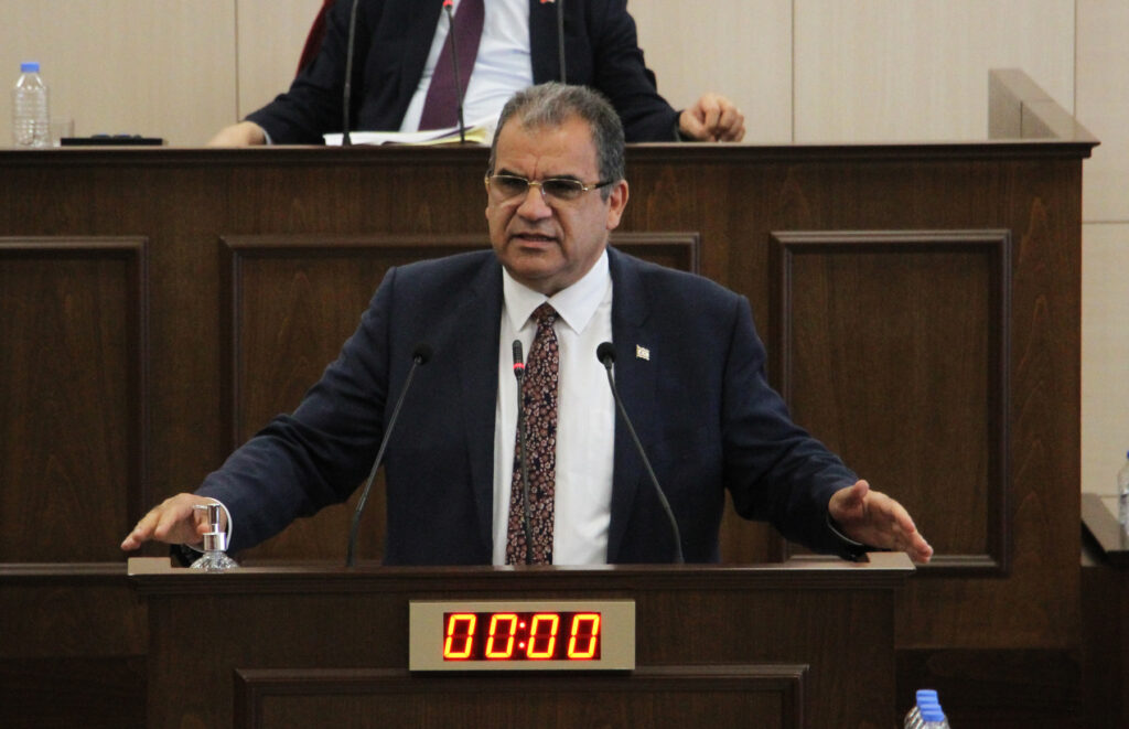 Sucuoğlu: “Hataysa, hatadan dönmek erdemdir”