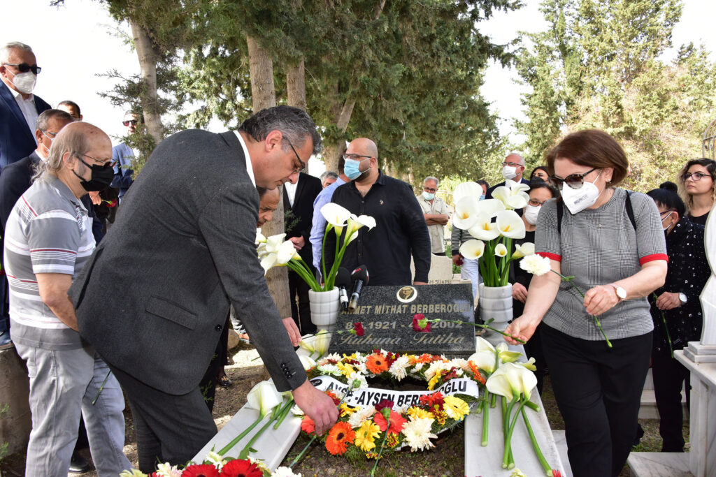“Berberoğlu’na göstereceğimiz en büyük saygı, yılmadan onun gösterdiği yolda yürümektir”