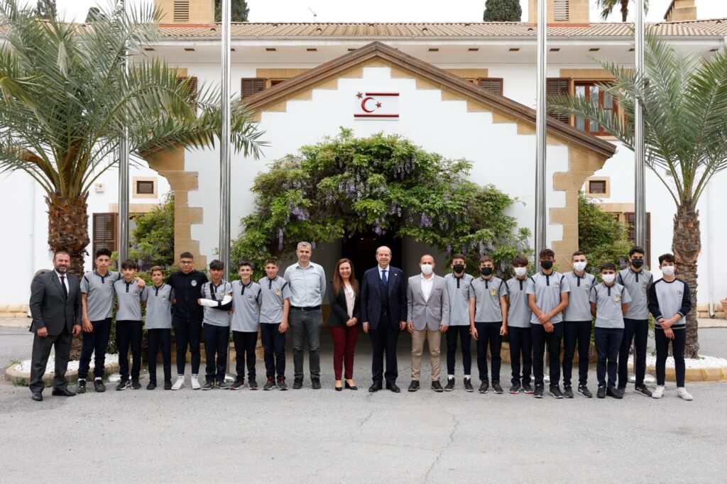 “KKTC’yi başarıyla temsil ederek, birincilik ödülü almanız, KKTC adına gurur verici”