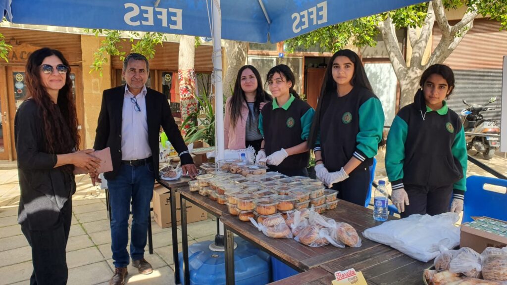 Demokrasi Ortaokulu’ndan Umut Kermesi