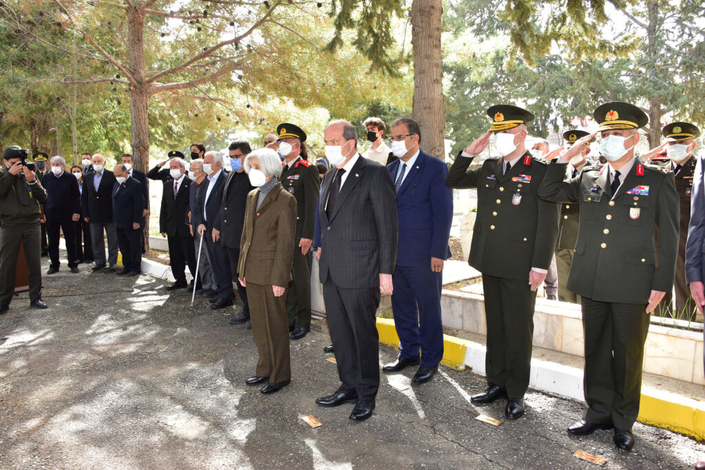 “Onun bıraktığı vasiyet, onun hizmetleri daha fazla değer bulmaktadır”