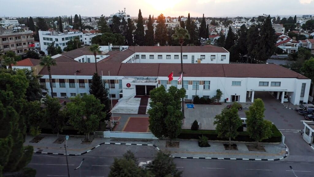 “Kurumumuzun iki gün boyunca elektriksiz bırakılması suç”