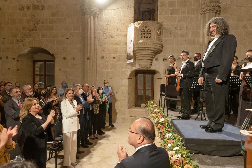 Sibel Tatar, İlkbahar Müzik Festivali’nin açılış konserini izledi