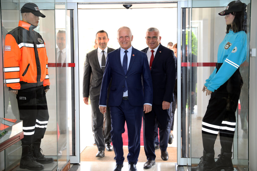 “Biz, Türk milletinin bir parçasıyız, başka bir millet değiliz”