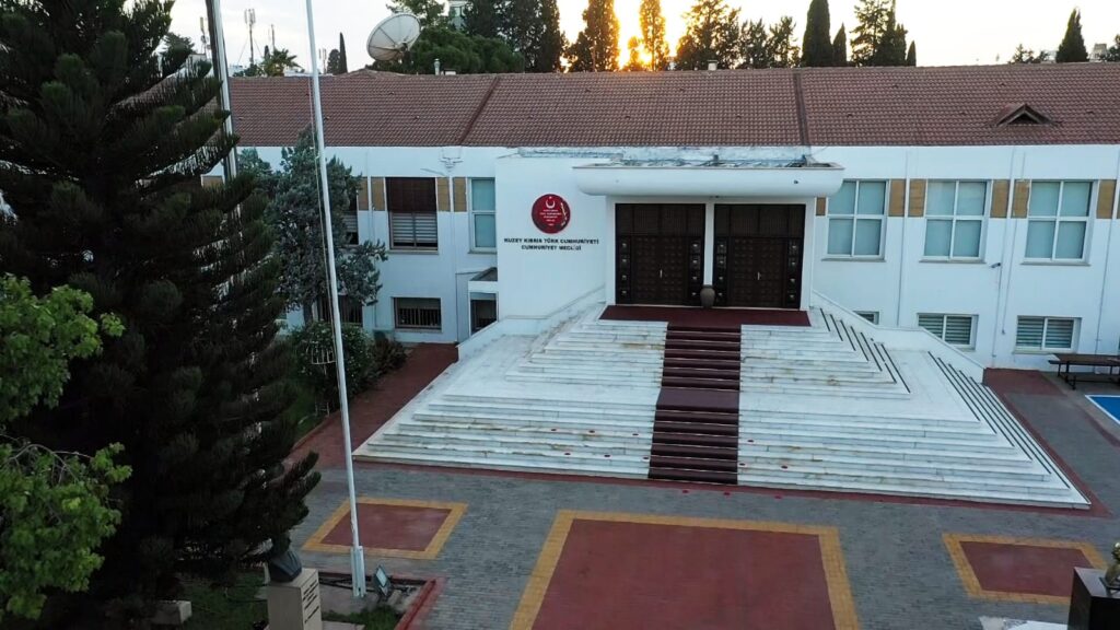 Seçim ve Halkoylaması Yasa Tasarısı yarın Hukuk Komitesi’nde görüşülecek