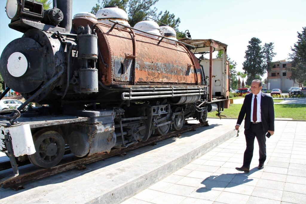 “Cari açığın yüzde 60’ını karşılayan bir bakanlığın, en az bütçeye sahip olmasından üzüntü duyuyorum”