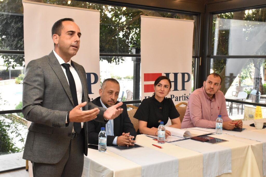 Halkın Partisi Girne İlçe Başkanı Arda Kalfaoğlu oldu