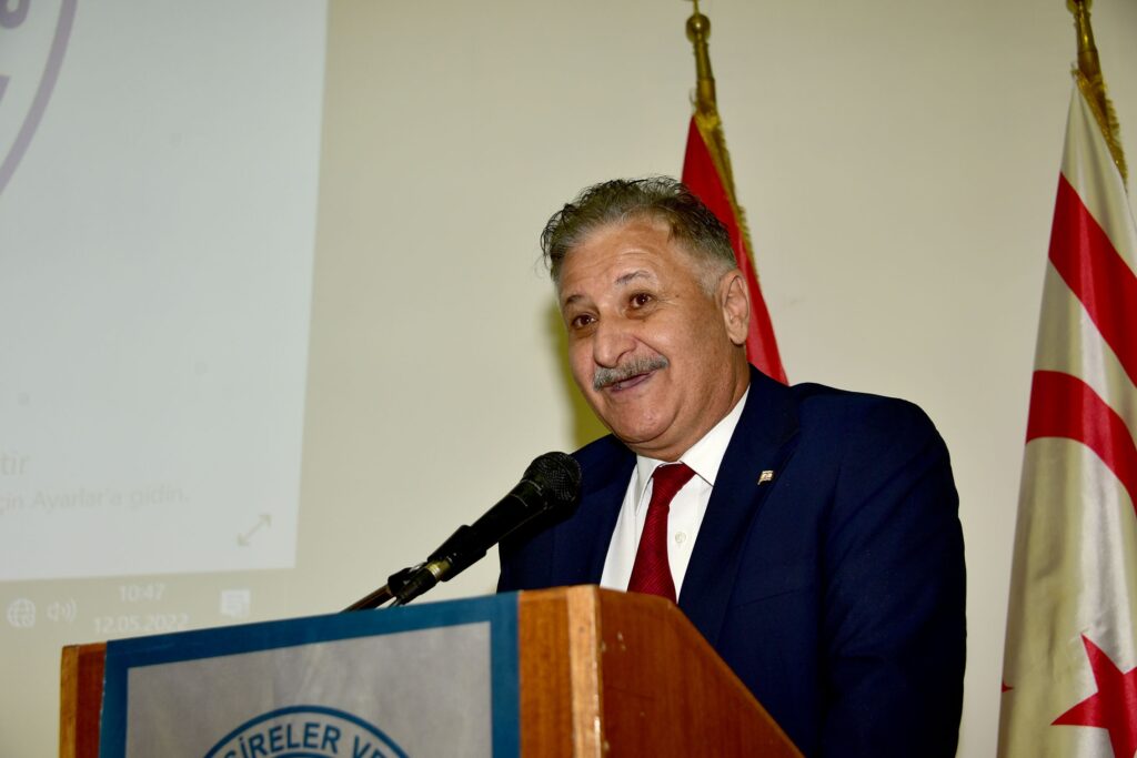 “Çok şeyler yapmak istiyoruz ama 6 ayın içinde 3-4 tane hükümet oluştu”