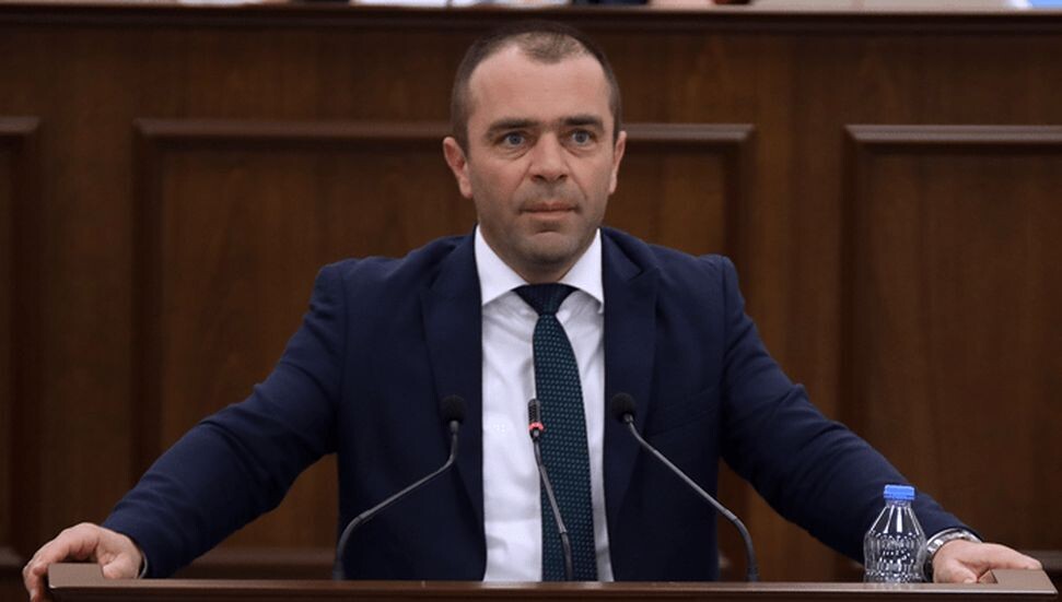 Şahiner, “Ürettikçe batıyoruz”