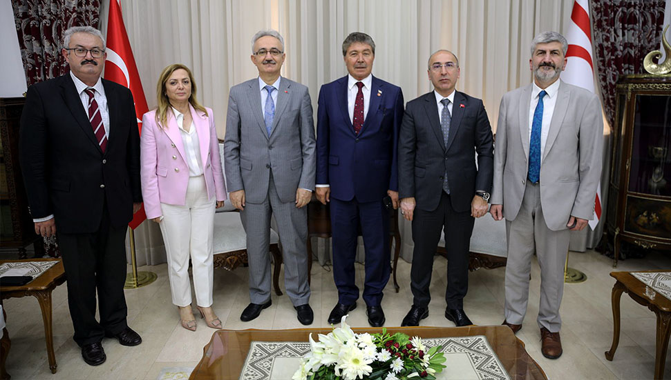 Üstel: “Pasaport ve kimliklerde yaşanacak çip sorununu Türkiye ile birlikte çözüyoruz”