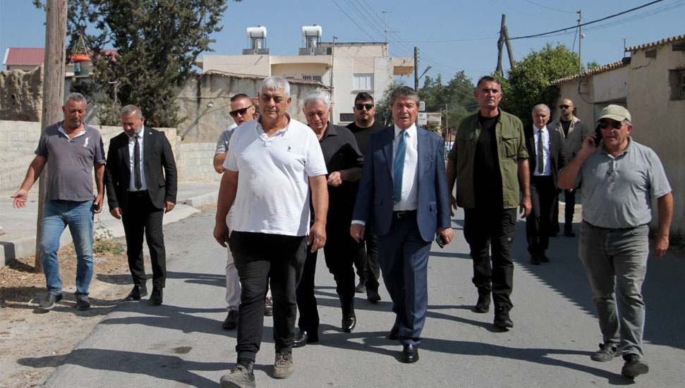 “322 köy yolunun yenilenmesi projesine imza attık”