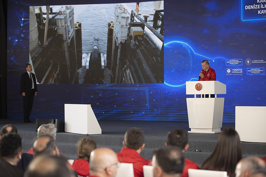“Karadeniz doğal gazını 2023’ün birinci çeyreğinde milli iletim sistemimize aktarmış olacağız”