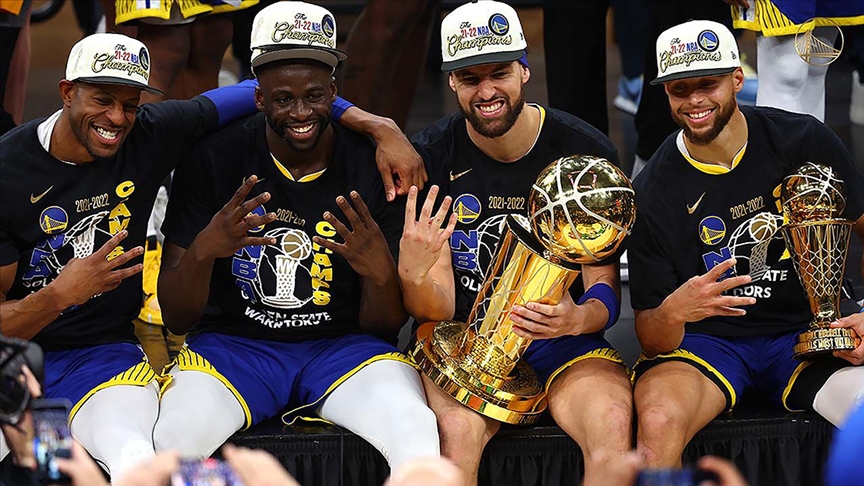 NBA’de 2021-2022 sezonunun şampiyonu Golden State Warriors