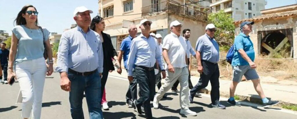 Neofitu, kapalı Maraş bölgesini ziyaret etti
