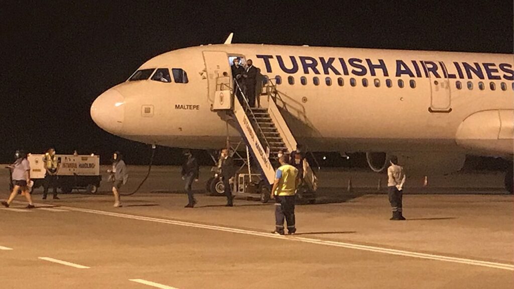 Uçuş iptalleri acenteleri canından bezdirdi!